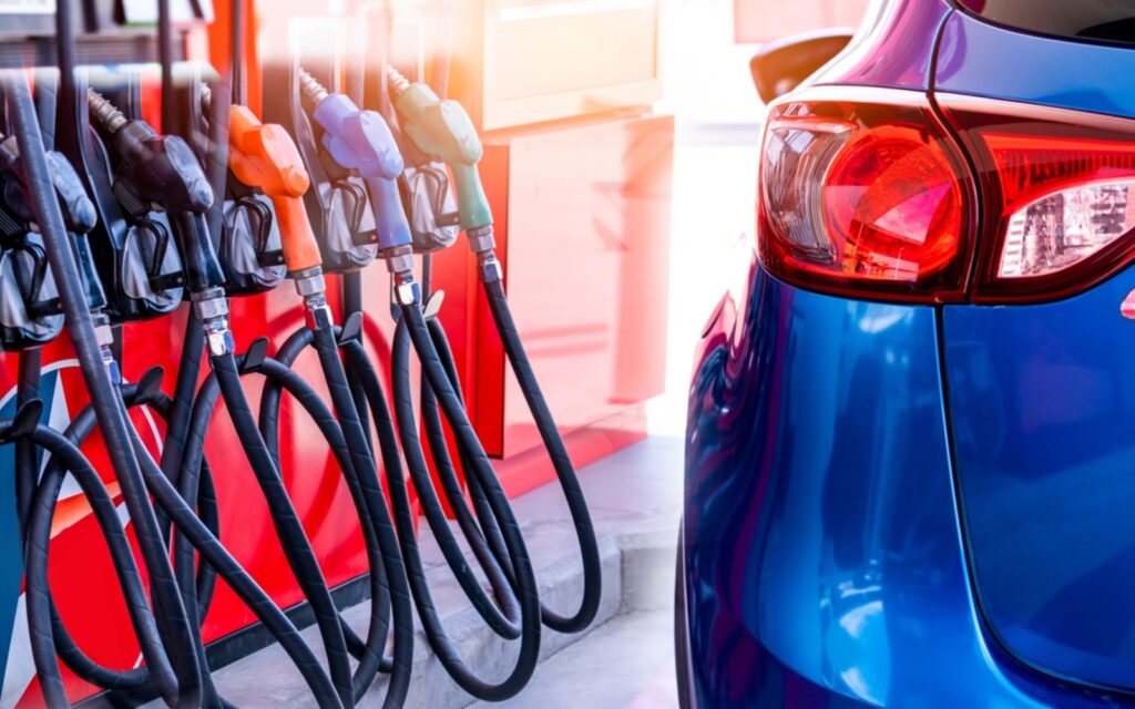 How is the fuel crisis affecting electric car sales?